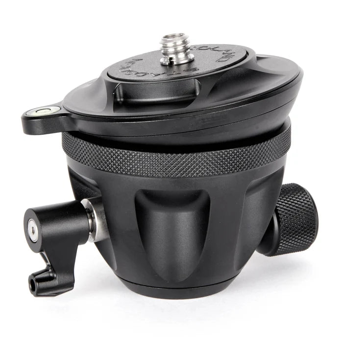 Level your horizon without having to adjust the tripod’s legs, increasing accuracy for photographers. Offers improved compatibility with heads and clamps.