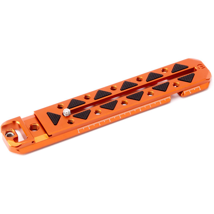 3 Legged Thing Ultra Plate Arca-Type quick release plate with multiple accessory mounting points.