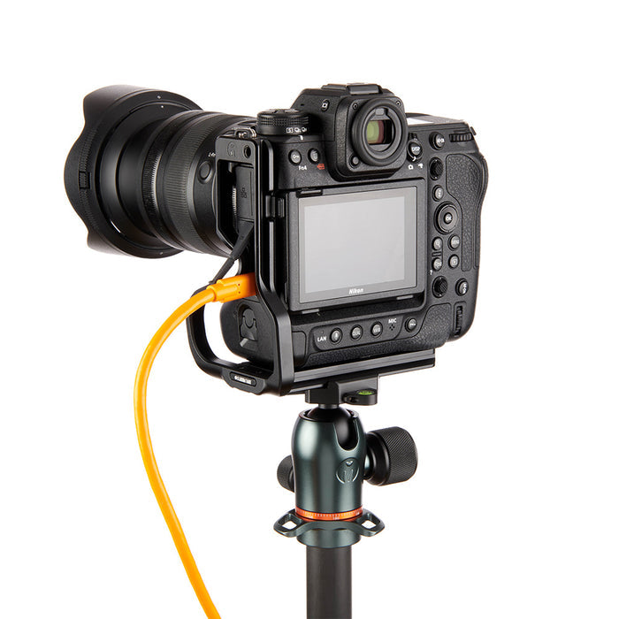 3 Legged Thing Zaara black L-Bracket custom-designed for Nikon Z9 with Arca-Swiss compatibility.