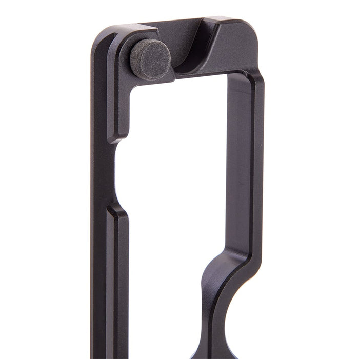 3 Legged Thing Zooey L-Bracket designed for Nikon Z8 mirrorless camera with Arca-Swiss compatibility.