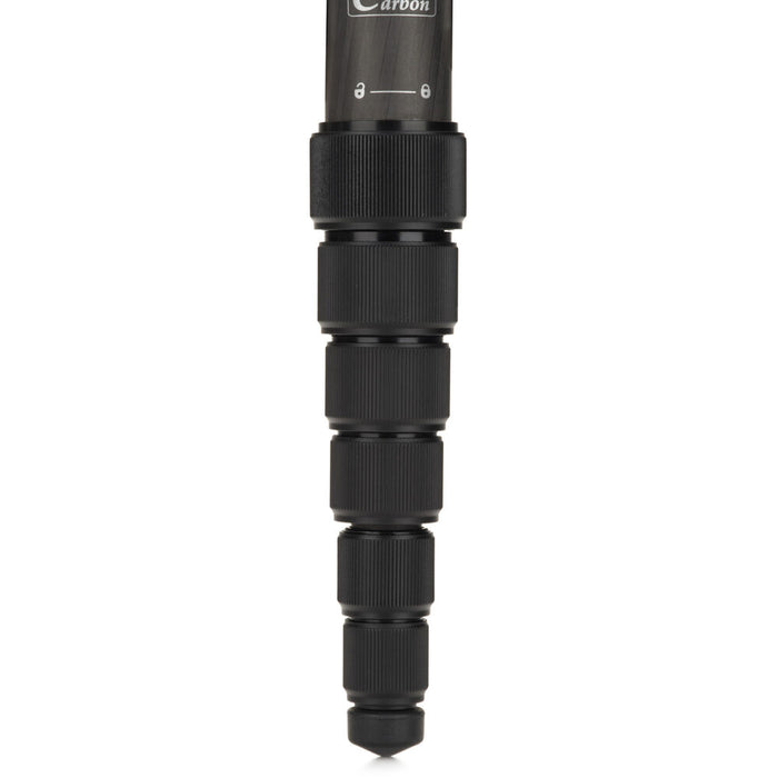 Portable Benro MMX37C monopod for travel photography