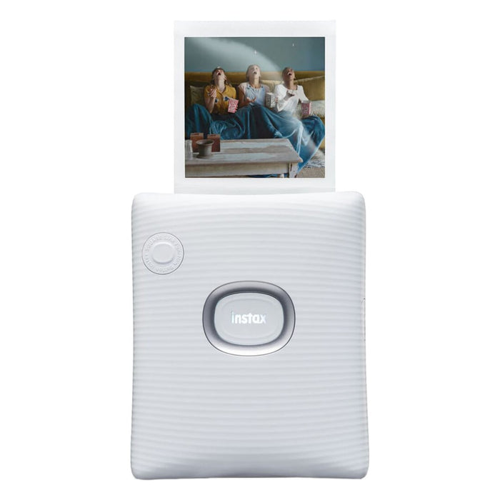 Easily print on the spot by sending your best moments from an image or video in your phone to the Instax Square Link App. You can even add sketches or text.