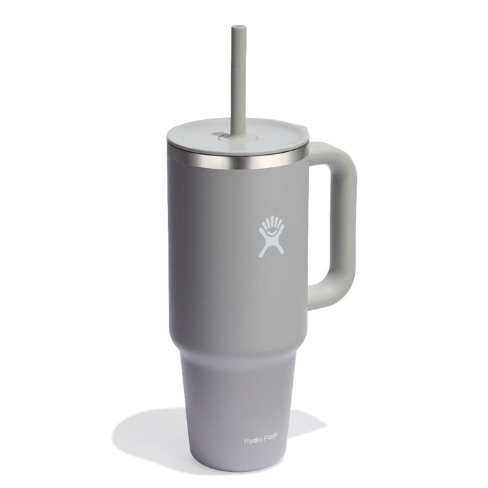 Stay refreshed on the go with the Hydro Flask 1183ml Travel Tumbler. Keeps drinks cold for hours with a leak resistant design and comfy handle.