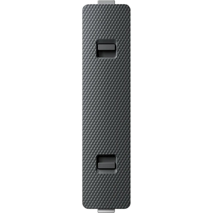 Insta360 Battery X5 with 2400mAh capacity delivering up to 135 minutes of continuous 5.7K30fps recording, high performance in low temperatures down to -20°C, includes protective storage case with dual SD card slots.