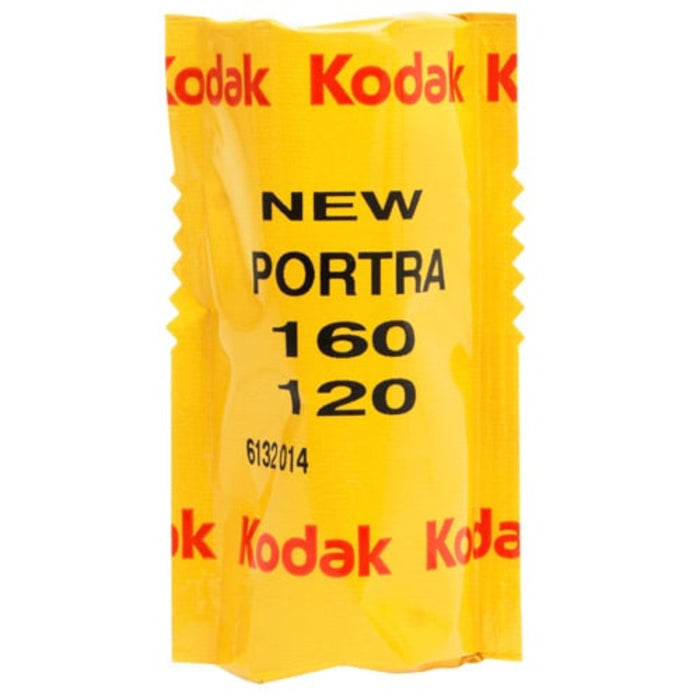 At true ISO 160 speed, this film delivers spectacular skin tones plus exceptional colour saturation over a wide range of lighting conditions.