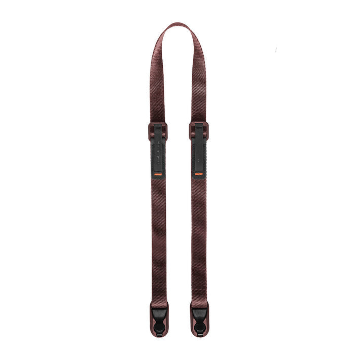 Lightweight and versatile Peak Design Leash camera strap, featuring quick-adjust aluminium hardware, compact design and anchors rated to 90kg.