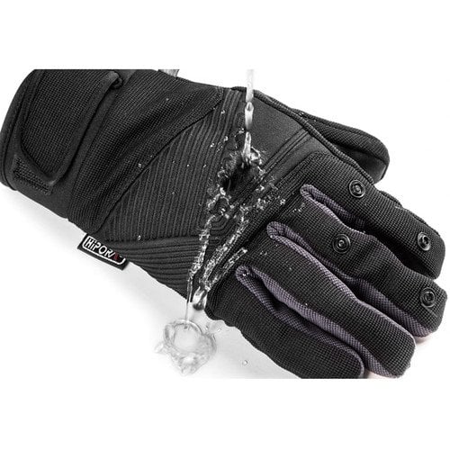 PGYTECH Photography Gloves – insulated, water-resistant gloves designed for cold-weather shooting with touchscreen fingertips and flip-back fingers for camera control.