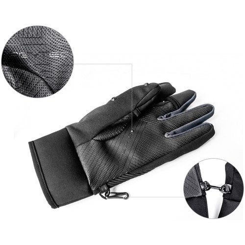 PGYTECH Photography Gloves – insulated, water-resistant gloves designed for cold-weather shooting with touchscreen fingertips and flip-back fingers for camera control.