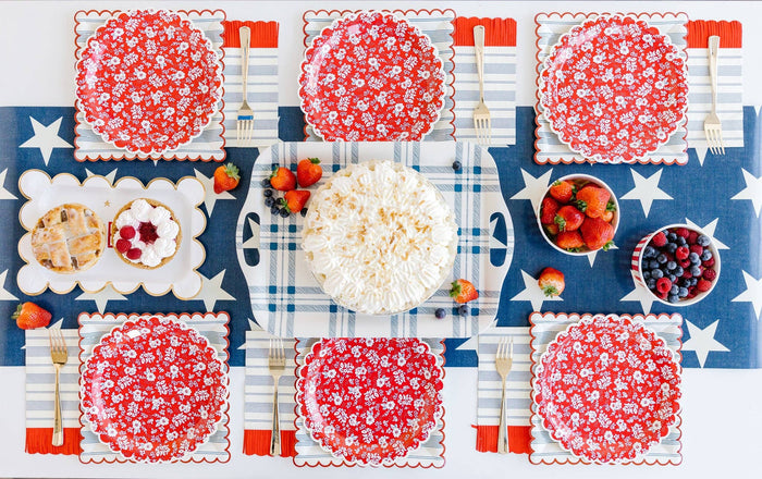 Striped Scallop Guest Towels