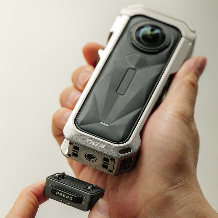 Magnetic Insta360 mount baseplate quick release.