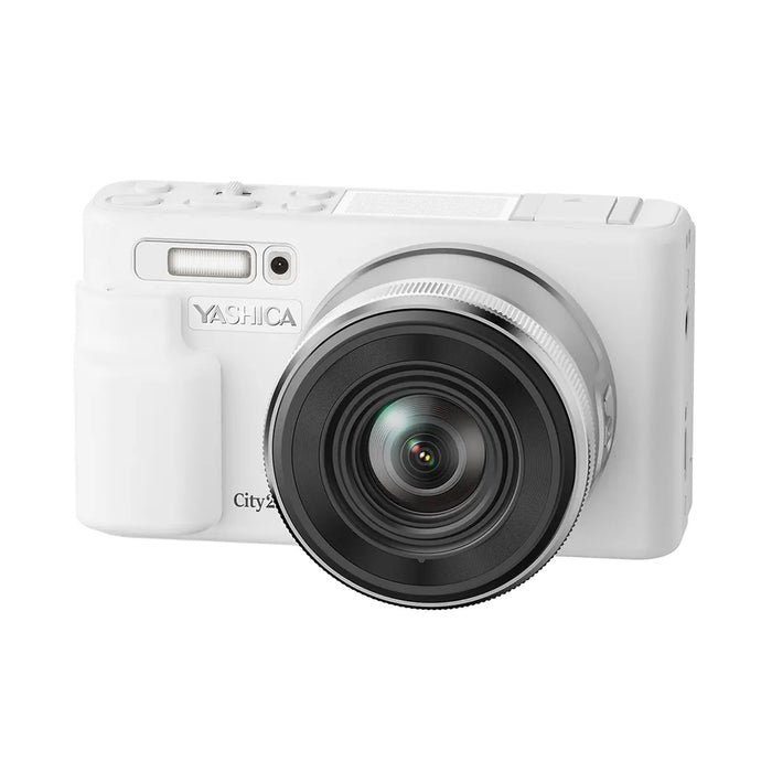 YASHICA City 200 compact digital camera with 10x optical zoom.